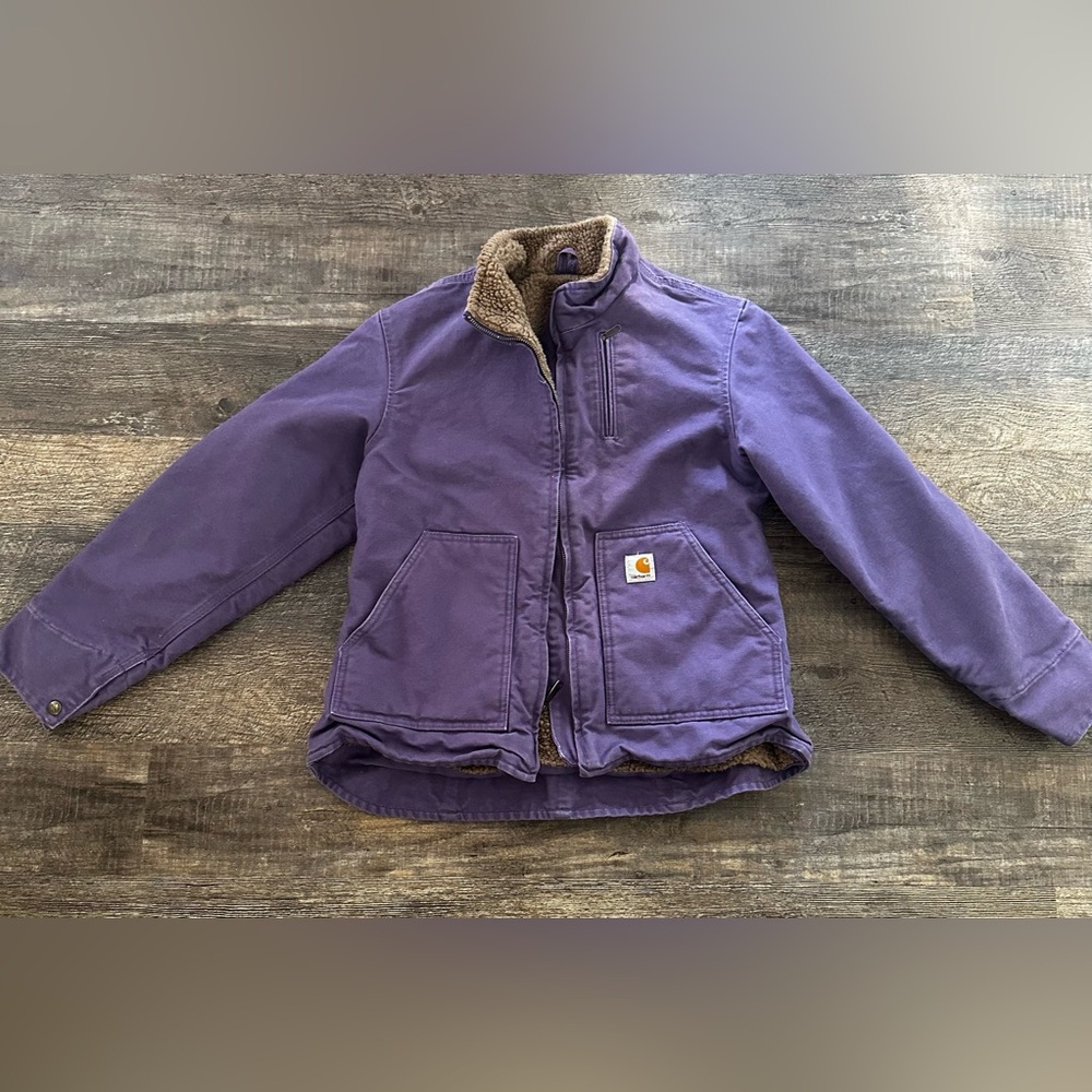 Carhartt Womens Purple Jacket with Sherpa Lining size medium - GUC